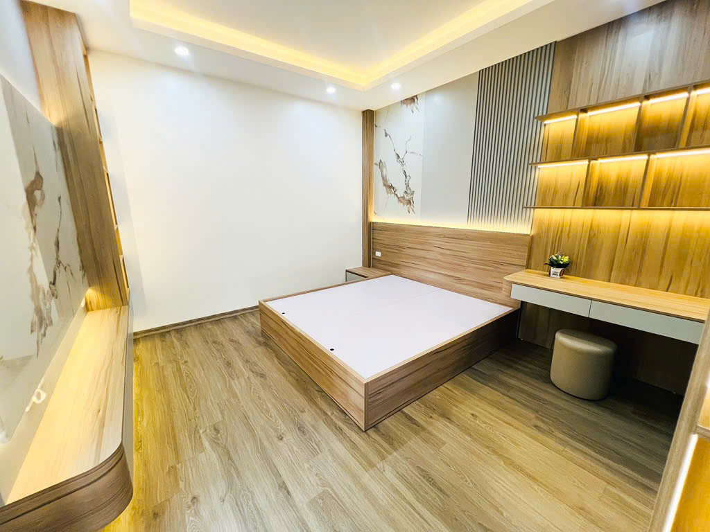 Tôi Chính Chủ cần Bán nhà ngõ 521 Trương Định. Dt 46m 6T - GARA Ô TÔ Giá chỉ 12.5 tỷ